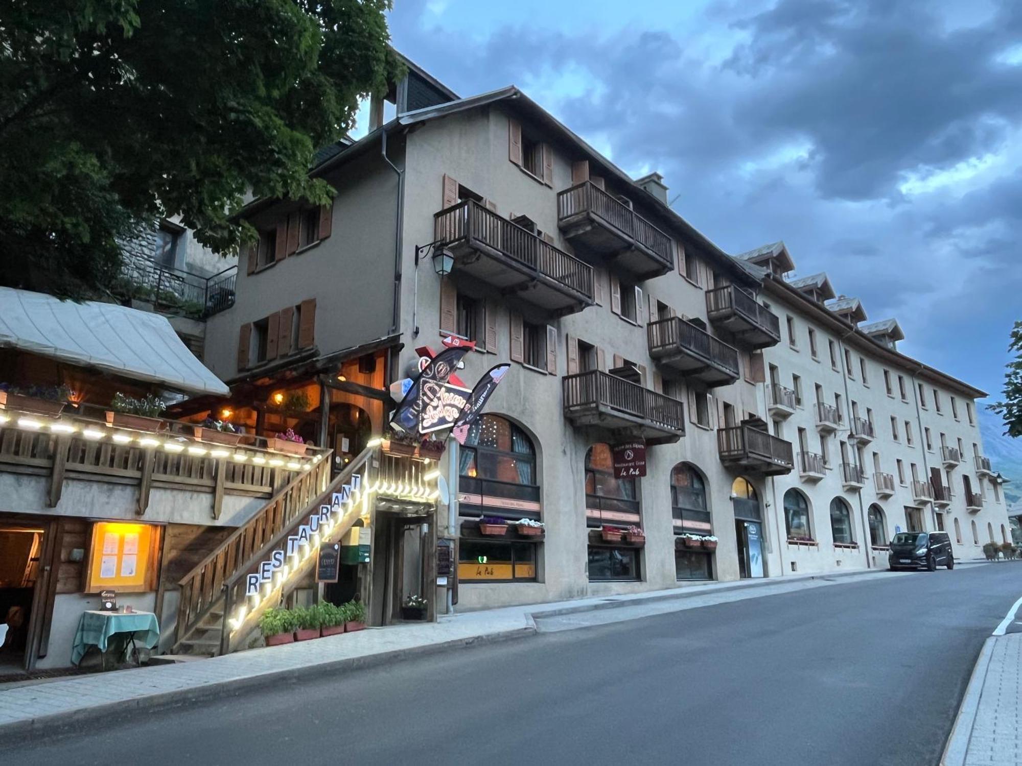 Hotel Des Alpes - Skiers & Bikers Lodge La Grave Buitenkant foto