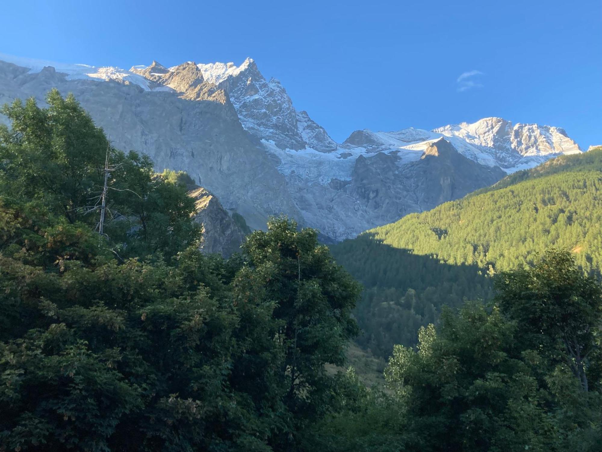 Hotel Des Alpes - Skiers & Bikers Lodge La Grave Buitenkant foto