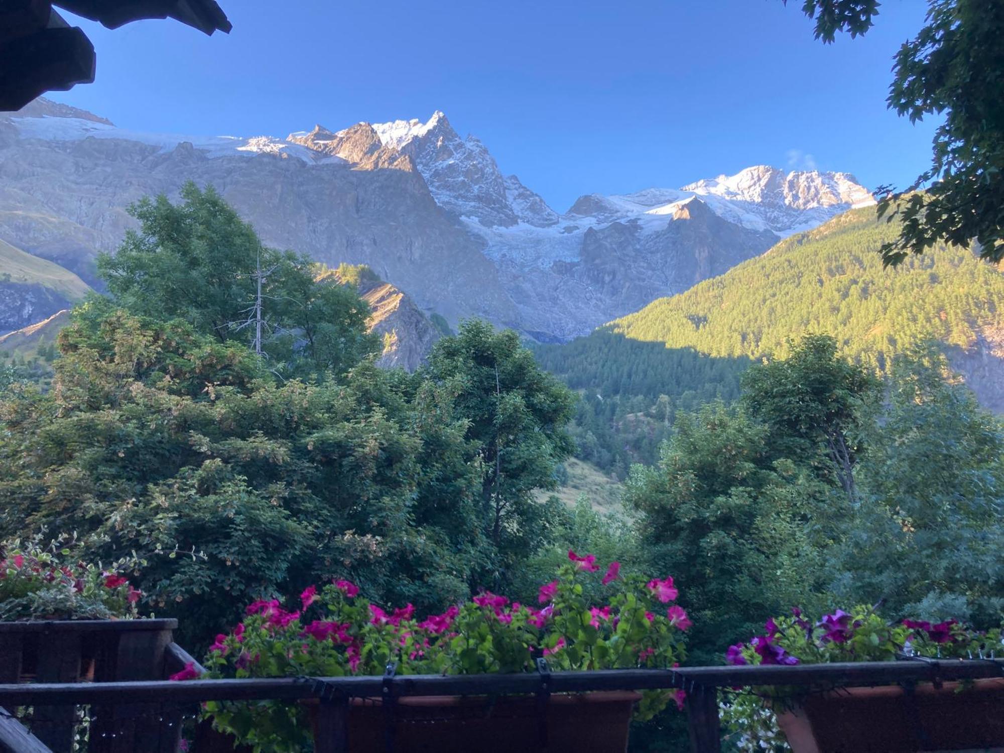 Hotel Des Alpes - Skiers & Bikers Lodge La Grave Buitenkant foto