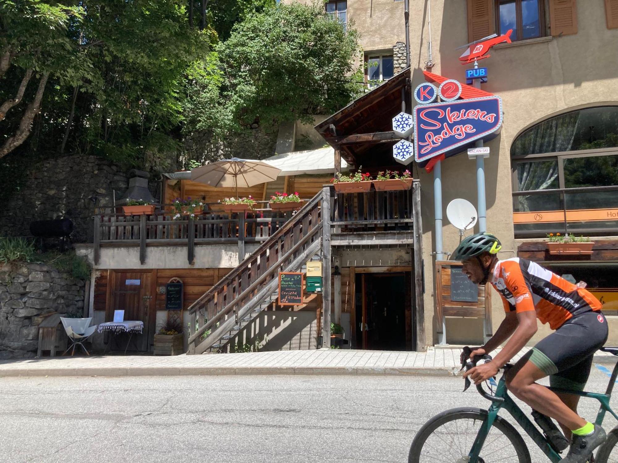 Hotel Des Alpes - Skiers & Bikers Lodge La Grave Buitenkant foto